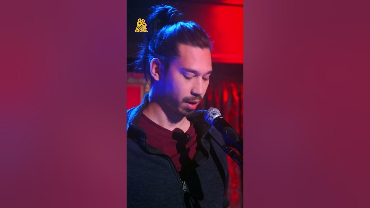 Huge Davies sings The Van Song #shorts #comedy #standup