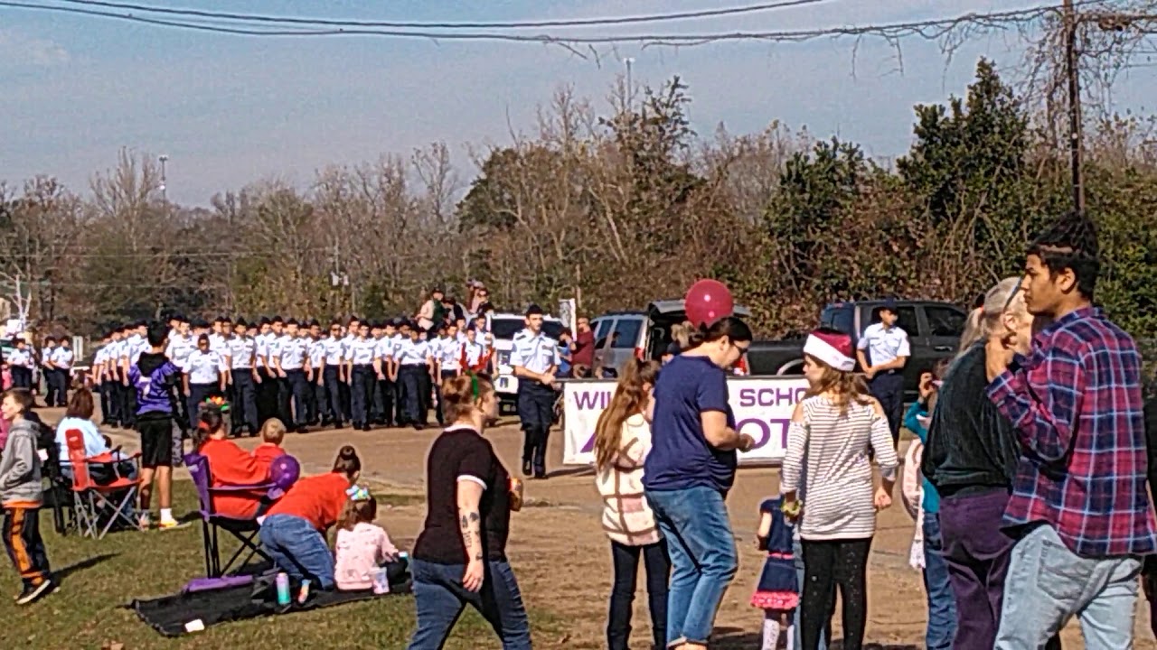 Willis Christmas Parade/Willis High School ROTC 😉 YouTube