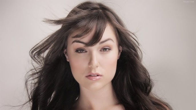 Мотоциклдер және жалаңаш