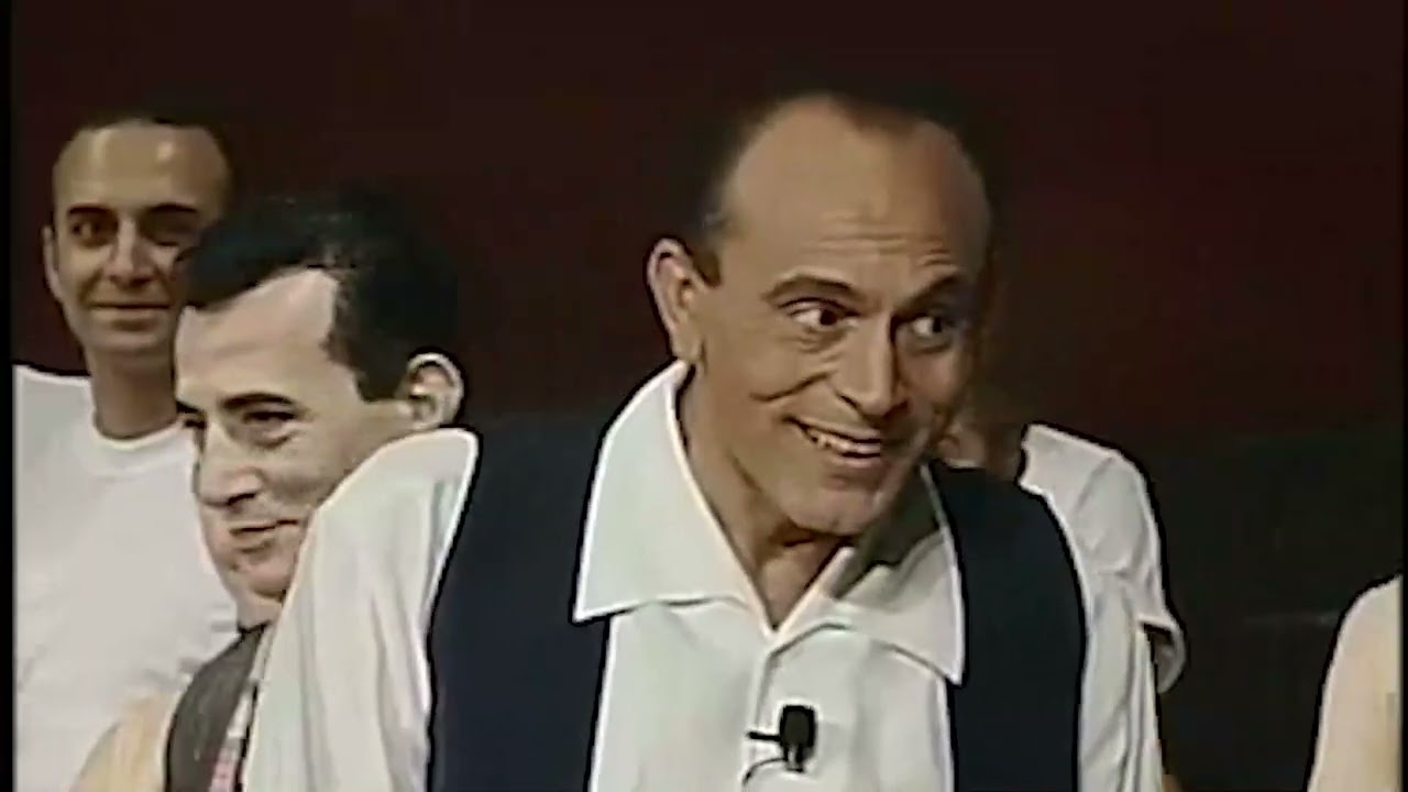 هتضحك كتير علي محمد صبحي وهو بيدور علي بنت تعمل دور كارمن وبعدين يذنبها هي والفرقه