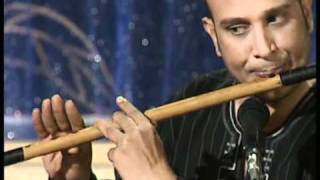 Baqir abbas solo flute performence fusion of east & west on ptv show
raat gaye host by wasi shah produce farikh basheer