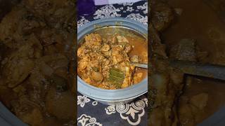 spicy chicken curry bahut simple recipe hai aur bahut hi testi 😋😋😋 #spicygravy #chickenrecipes