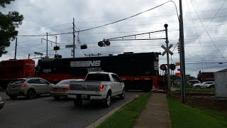 HMCR 3986 and HMCR 9554 go through Bob Wallace Avenue in Huntsville, AL
