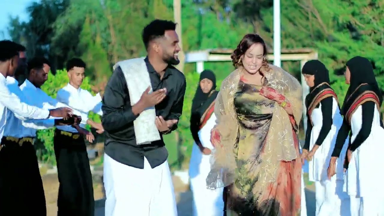 IDIL AYRUUSH FT BISHAAR AWAL DHAANTADII WALEENBO CABDI KUUMADE 2025