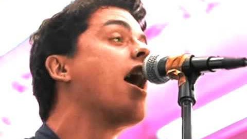 Green Day   Basket Case Official Music Video
