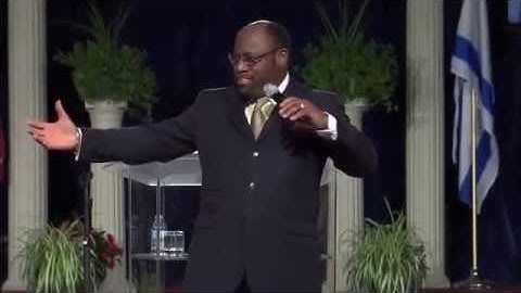 Dr. Myles Munroe-Building A Legacy for the Next Generation