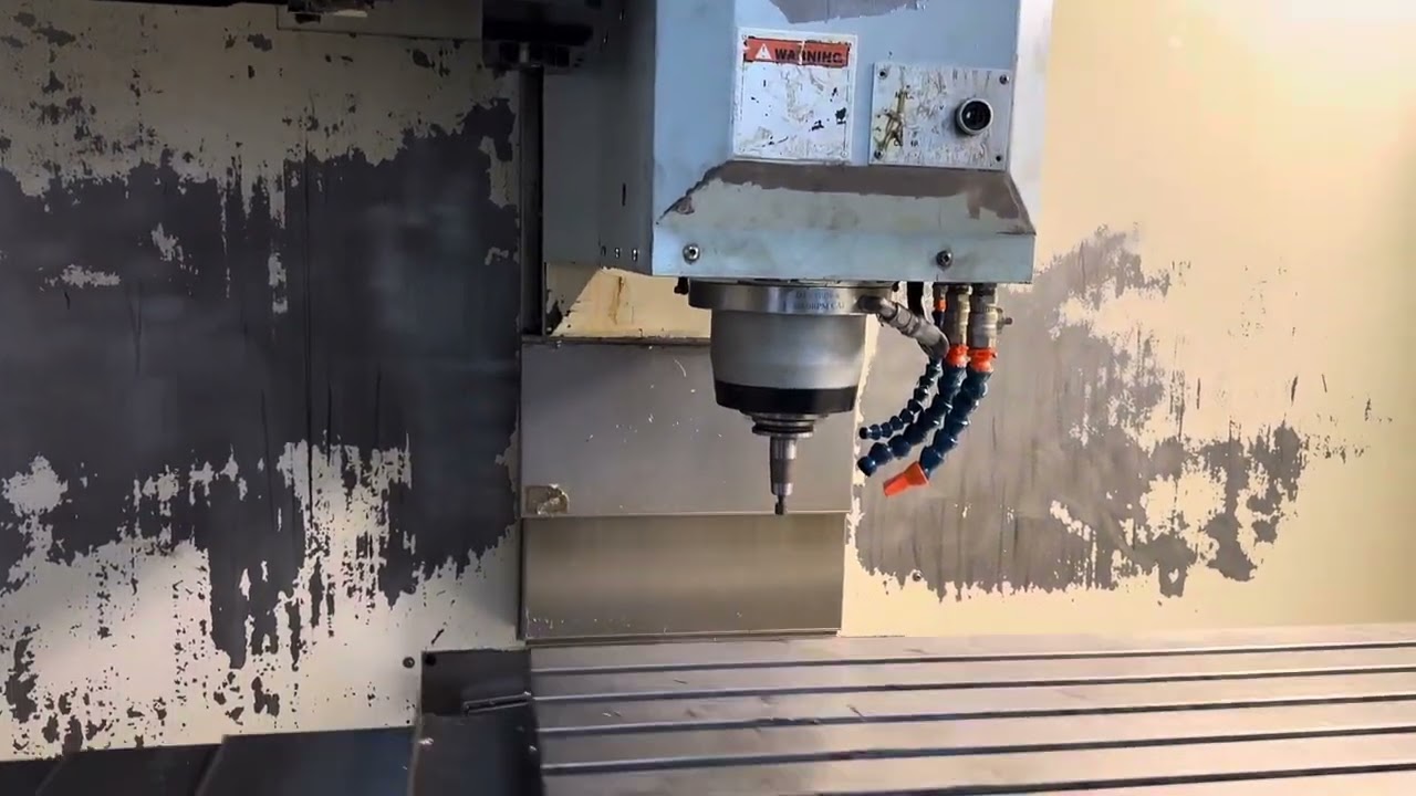 2010 TWINHORN VH-1010 - Champion Machinery