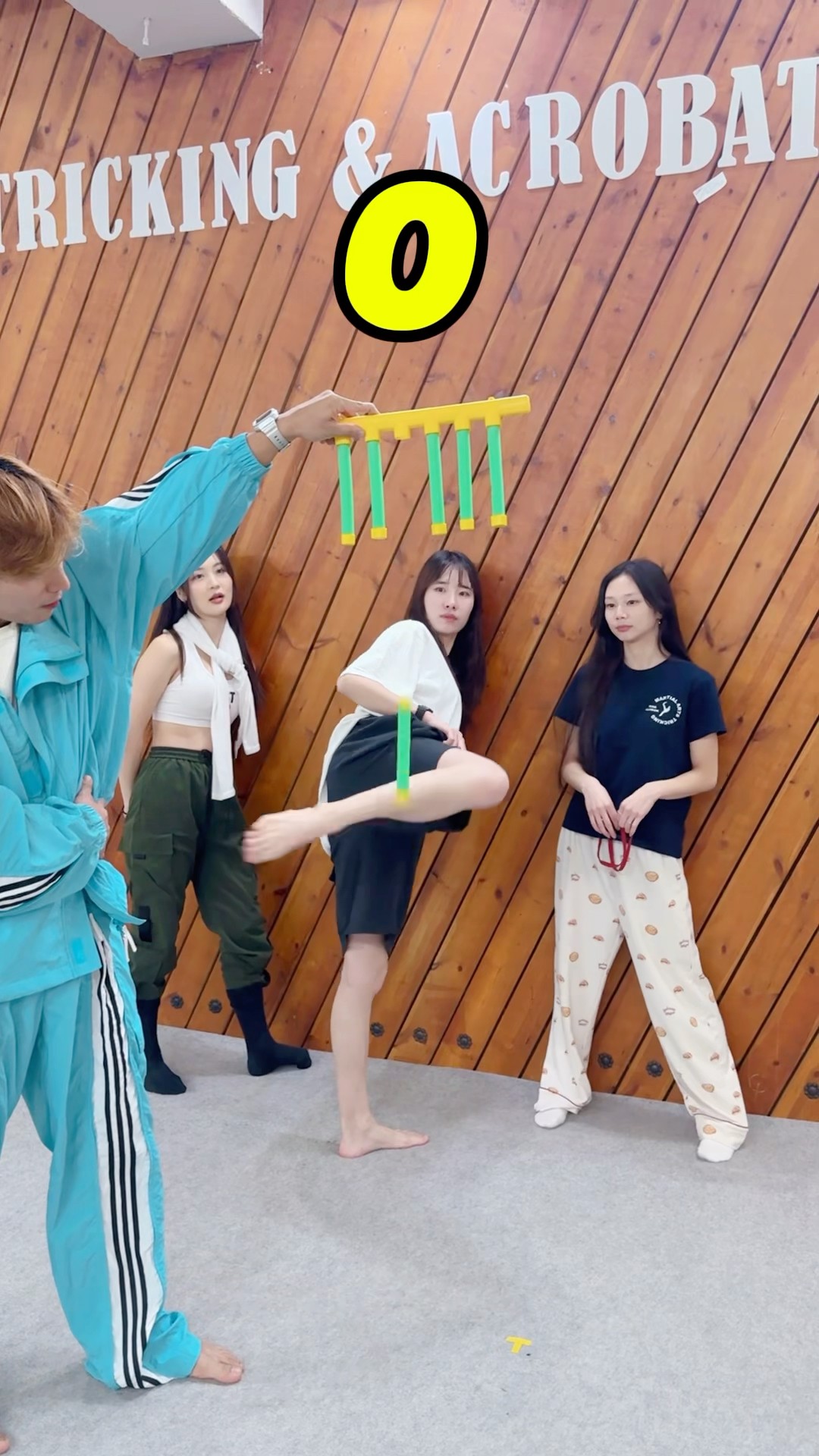 발차기 가능할까⁉️? Reflex Challenge