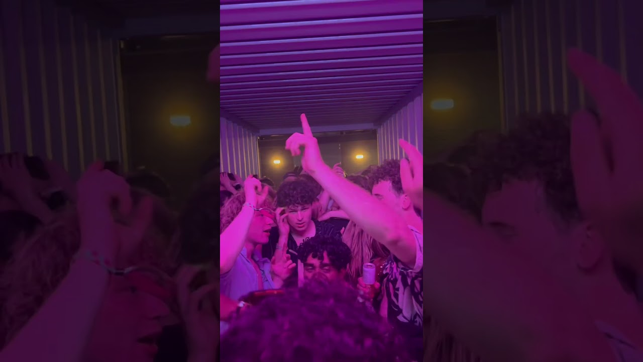 RAVEBOX — Laatste nummer van de avond op Vestingdagen Festival