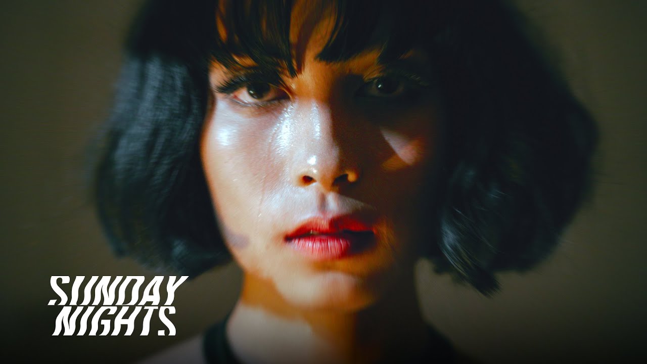 SUNDAY NIGHTS - กลับมารักกันไม่ได้ [Official MV]