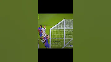 الهدف الاول لي برشلونة ضد ريال مدريد في كلاسيكوا الارض 