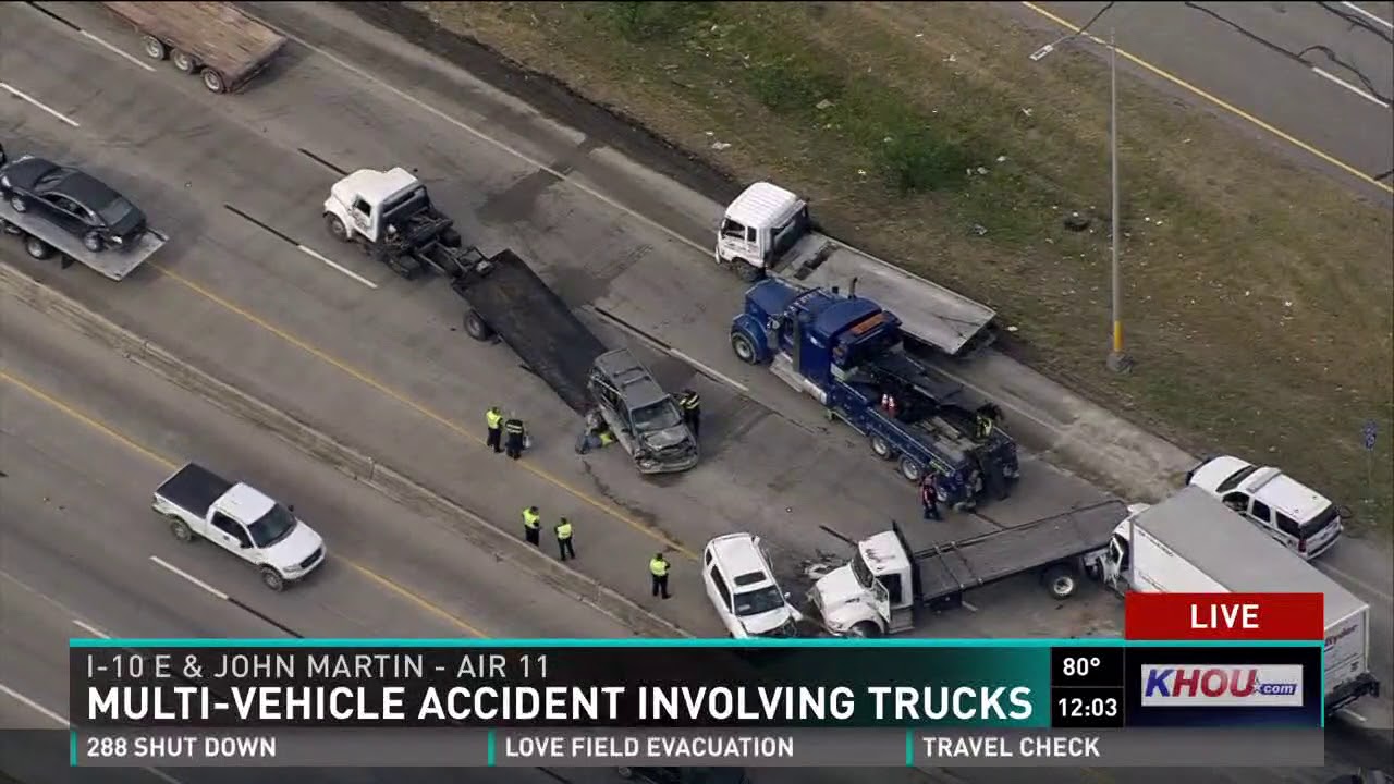 Multi-vehicle accident involving trucks on East Freeway - YouTube
