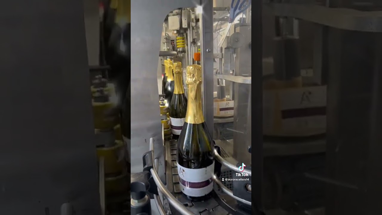 Aurora Cellars Leora Labeling