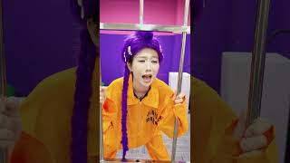 Rumi was stabbed #KPOP #Rumi #kpopdemonhunters #Jail #Prison