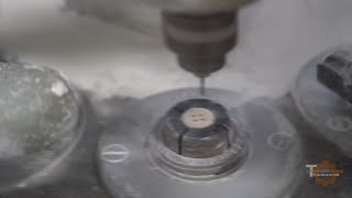 Как делают пуговицы из ракушек в Японии