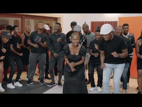 Iminqweno Yethu Choir- Sihole singaphel' endleleni❤️