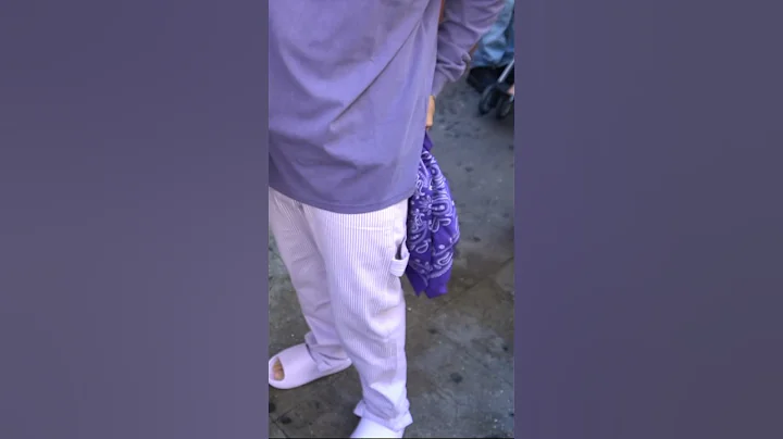 How to properly Walk On Grape Street