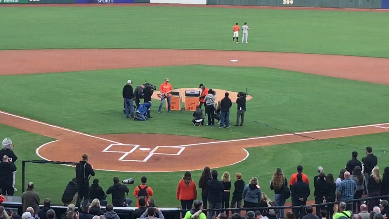 Kirk & James Perform the National Anthem (2017 Metallica Night w/ the SF  Giants) 