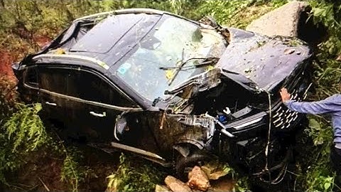 Ô Tô lật xuống Bị Cây Đề Sapa Lào Cai