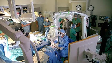 Virtual Reality Technology in the Operating Room