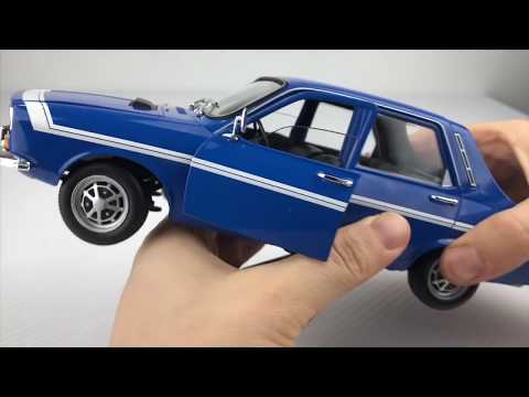 original-renault-12-gordini-vs-diecast-car-norev