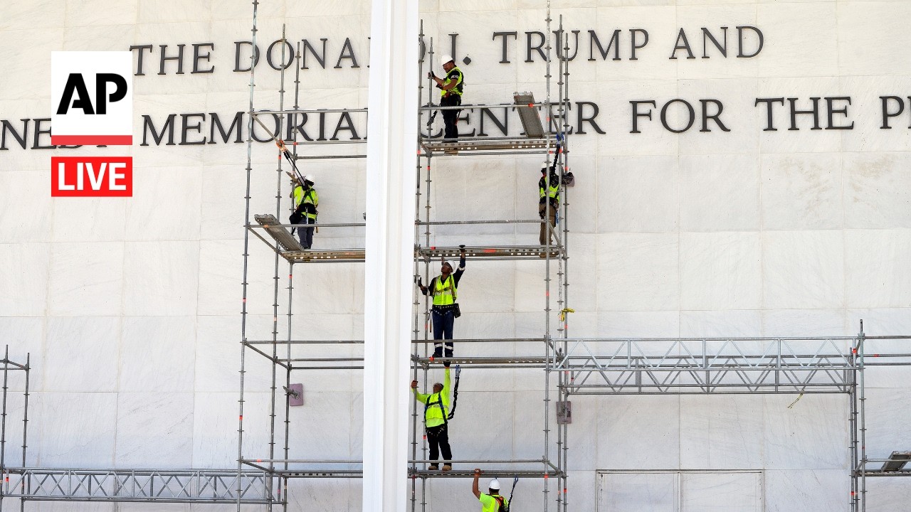 Federalny sędzia odrzuca wniosek. Nazwisko Trumpa ma zostać usunięte z Kennedy Center