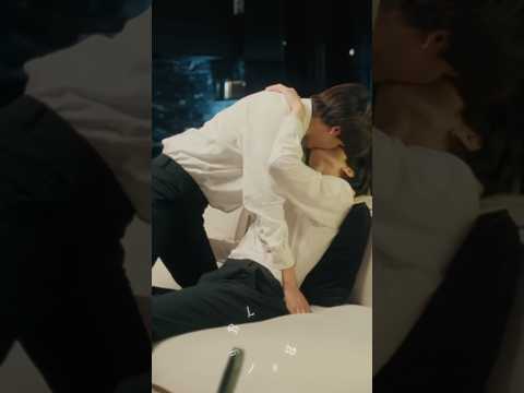 😳How a cute kiss becomes a hot kiss like this 🥵 #bl #hiddenagenda #blseries #joongDunk