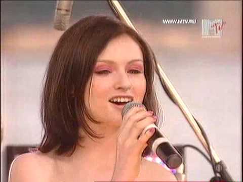 Sophie Ellis-Bextor - If I Can't Dance (live)