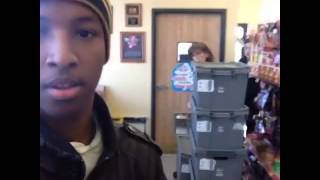 She Think I am Stealing.LDTbest Vines