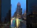 🌧️✨ 𝑹𝒂𝒊𝒏𝒚 𝑵𝒊𝒈𝒉𝒕𝒔 𝒊𝒏 𝑼𝑺𝑨 🇺🇸🌃 #usa #chicago #nightvibes #citylights #america