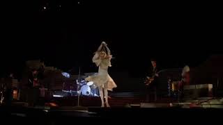 Queen of peace - Florence and the Machine live in Stockholm Sweden 2019