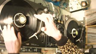 Chillout house session analogue Vinyl and rotary valve mixer LoFi House style ideal for studying ;) screenshot 3
