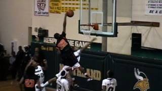 Jerry Dixon poster dunk on out of bounds alley oop - Columbus East amazing high school dunk