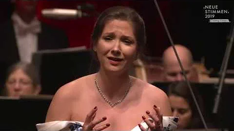 NEUE STIMMEN 2019 - Final: Hlne Carpentier sings "...