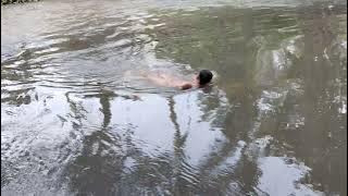 Ndaru mandi di Kali Sogra Karangduren