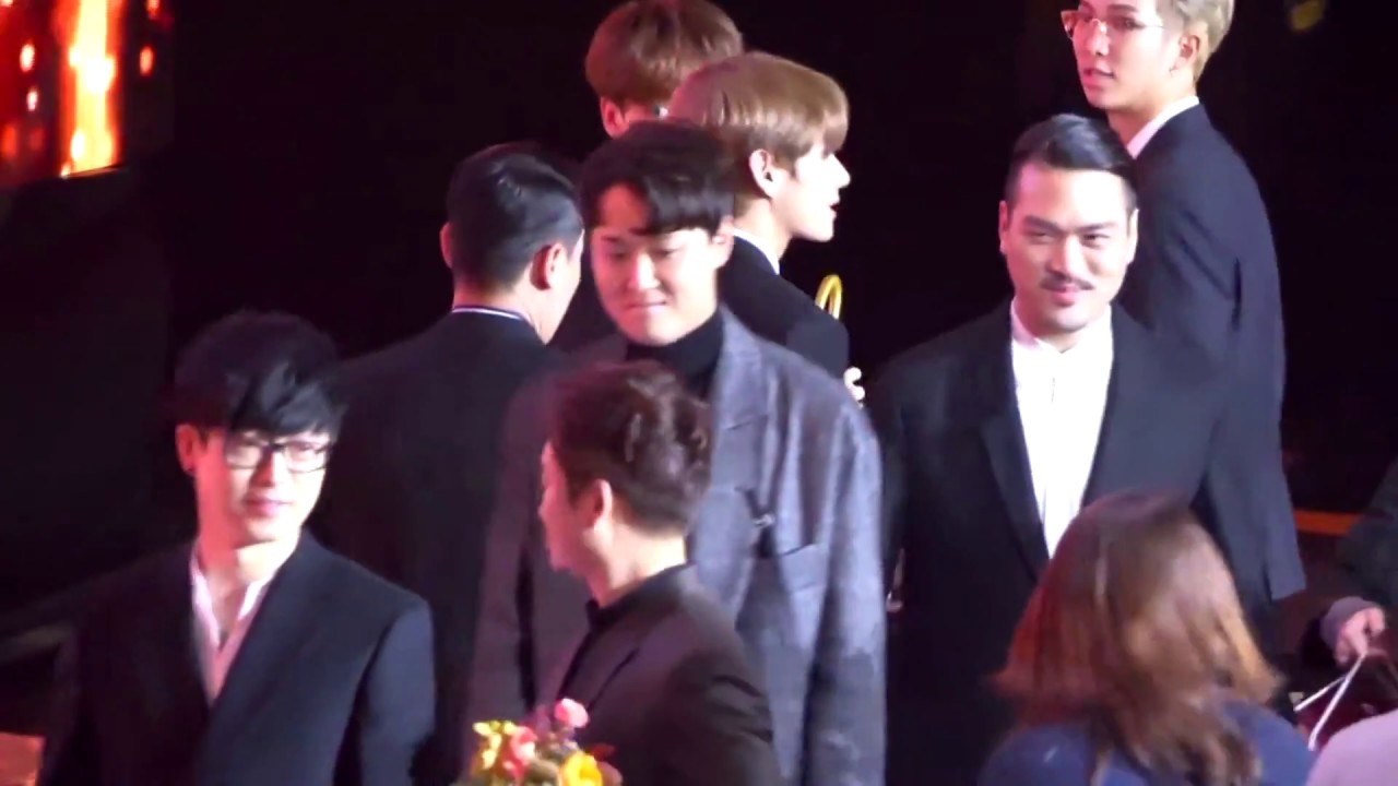 JUNGRI ; Can't take my eyes off you moment (Part 1)