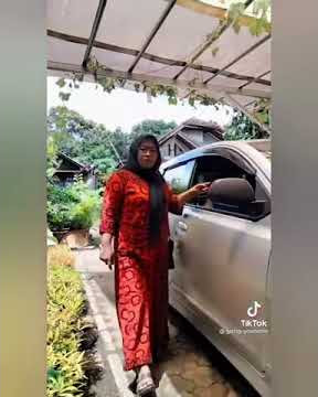 VIRAL TIKTOK  BU UMROH ||  PINTER NYETIR SUAMI || ASLI NGAKAK 😂😂😂