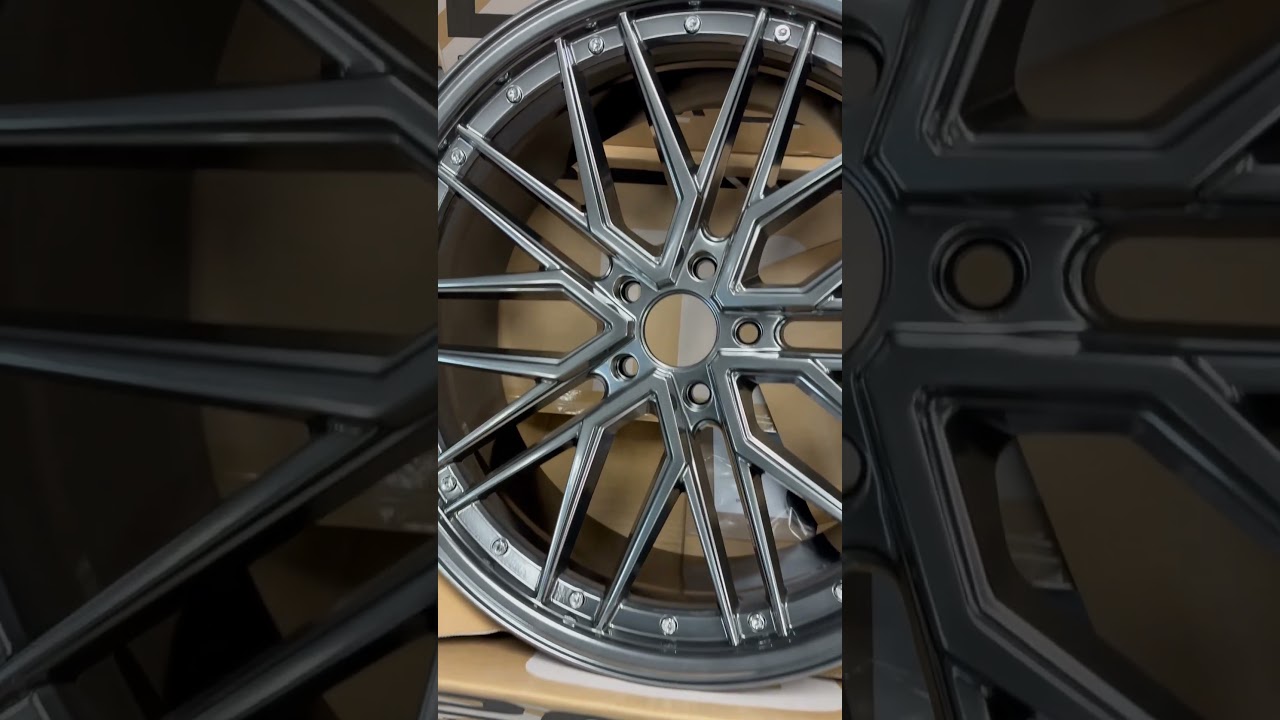 XXR Wheels style 571 in the staggered sizes 20x9 and 20x10.5 pcd
