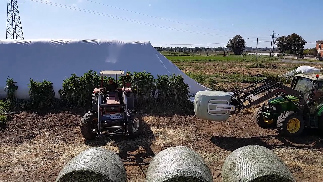 [SISTEMAZIONE FASCIATI] JD 5820 + Caricatore Frontale e pinze |Monago|