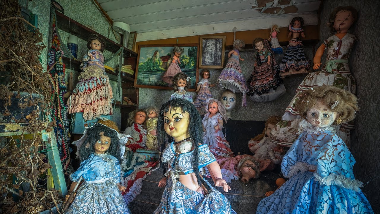 CREEPY Abandoned House of a Dollmaker - YouTube