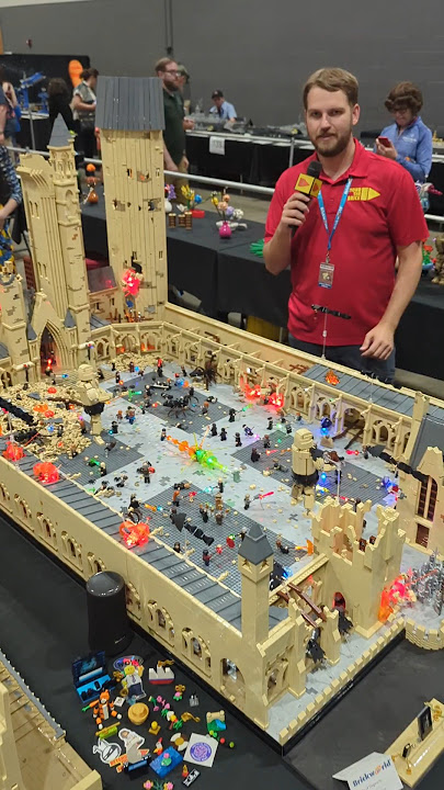 Huge LEGO Harry Potter Battle of Hogwarts by Nicolas Pienczak #lego #harrypotter