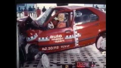 Renault 19 AMS Frontal Impact