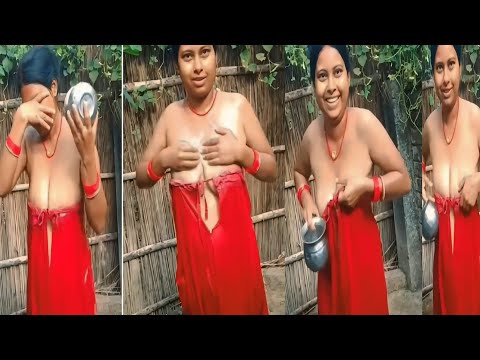 Bhabhi Bathing Vlog💦open bath || desi village bhabhi bathing vlog || hot bhabhi bathing 🧼