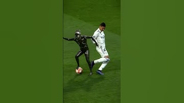 Ai robot taking over fútbol?! 😱 #shorts
