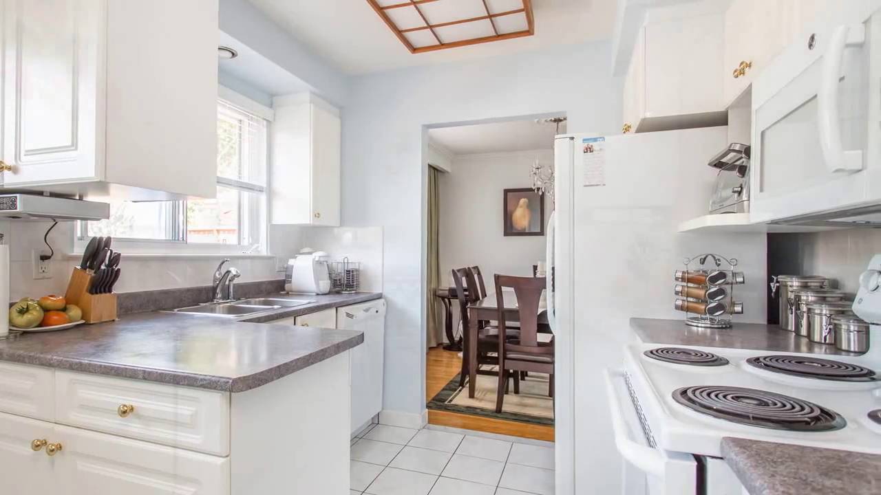 154 Oakmeadow Blvd Virtual Tour