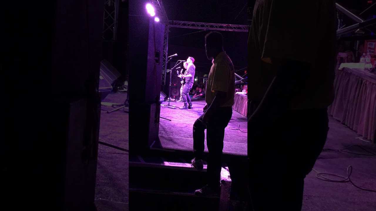 Behind the scenes with Puddle of Mudd