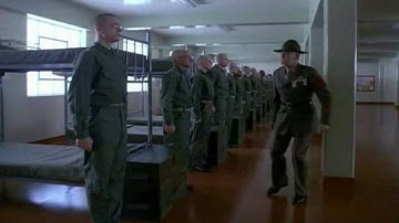 A Navy SEAL commander explains why you should make your bed every single day