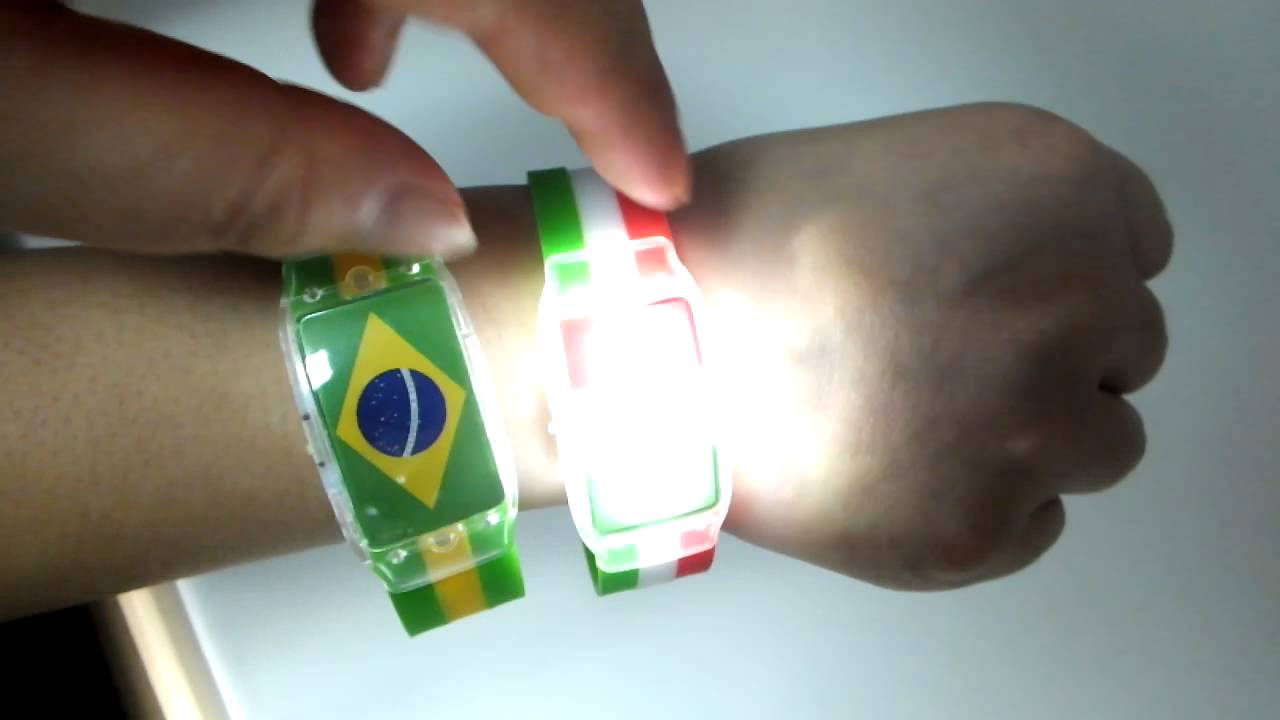 OEM Custom  cheap silicone  wristband for word cup promotion