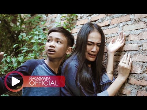 Rozan - Senandung Mama (Official Music Video NAGASWARA)