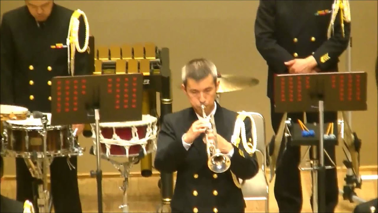 鎮魂同期の桜～巡検の譜～海ゆかば～若鷲の歌　海上自衛隊呉音楽隊